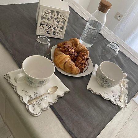 ブドーニ Ajo' Da Paolo Bed & Breakfast エクステリア 写真